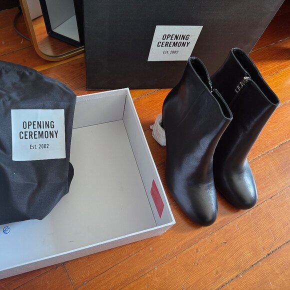 New Boots - black leather size 10 - Picture 1 of 4